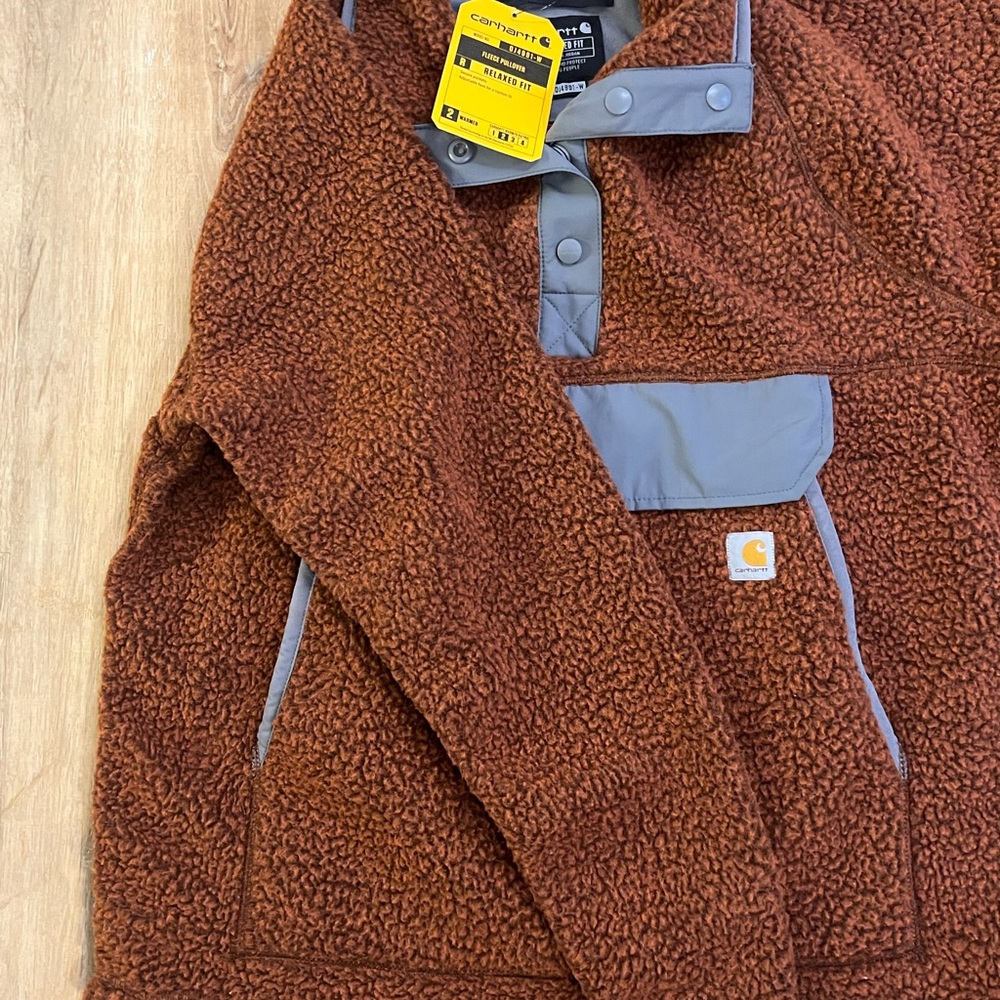 NWT Women's Carhartt Relaxed Fit Fleece Pullover - Picture 6 of 8